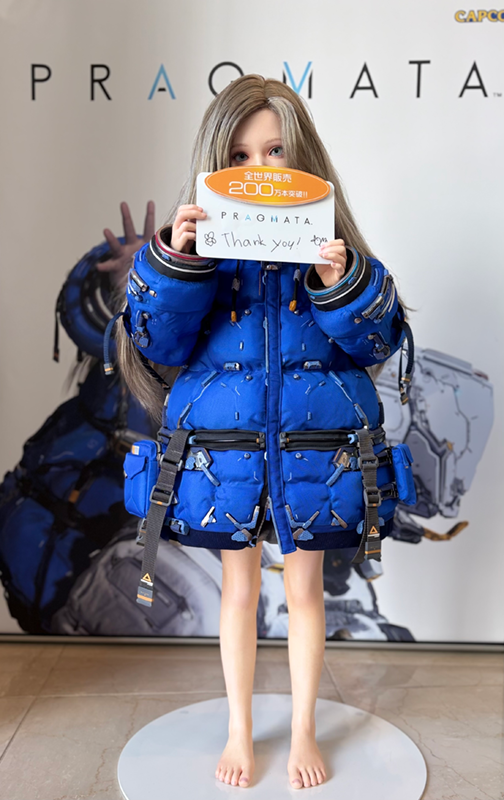 Pragmata standbeeld Diana hoofdkantoor Capcom met bericht 2 miljoen verkopen.