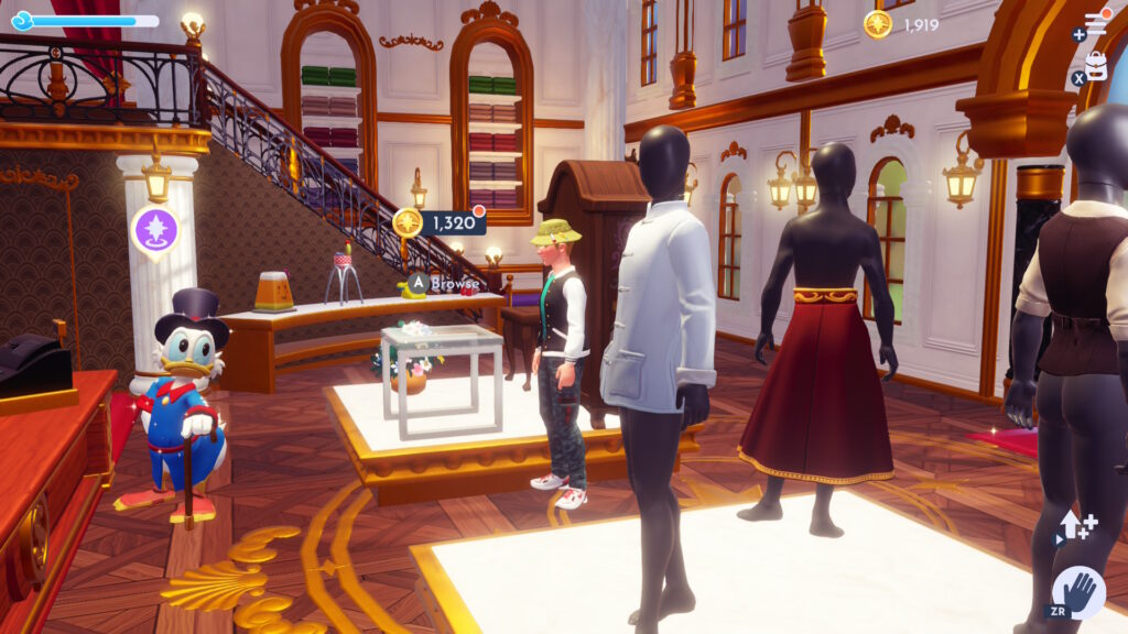 Disney Dreamlight Valley shopping